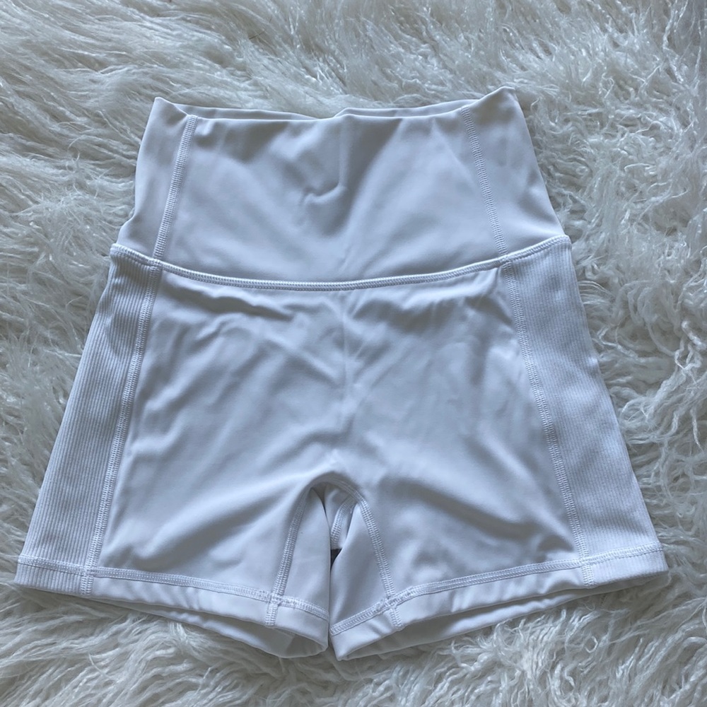 Offline high rise shortie biker shorts 4” inseam